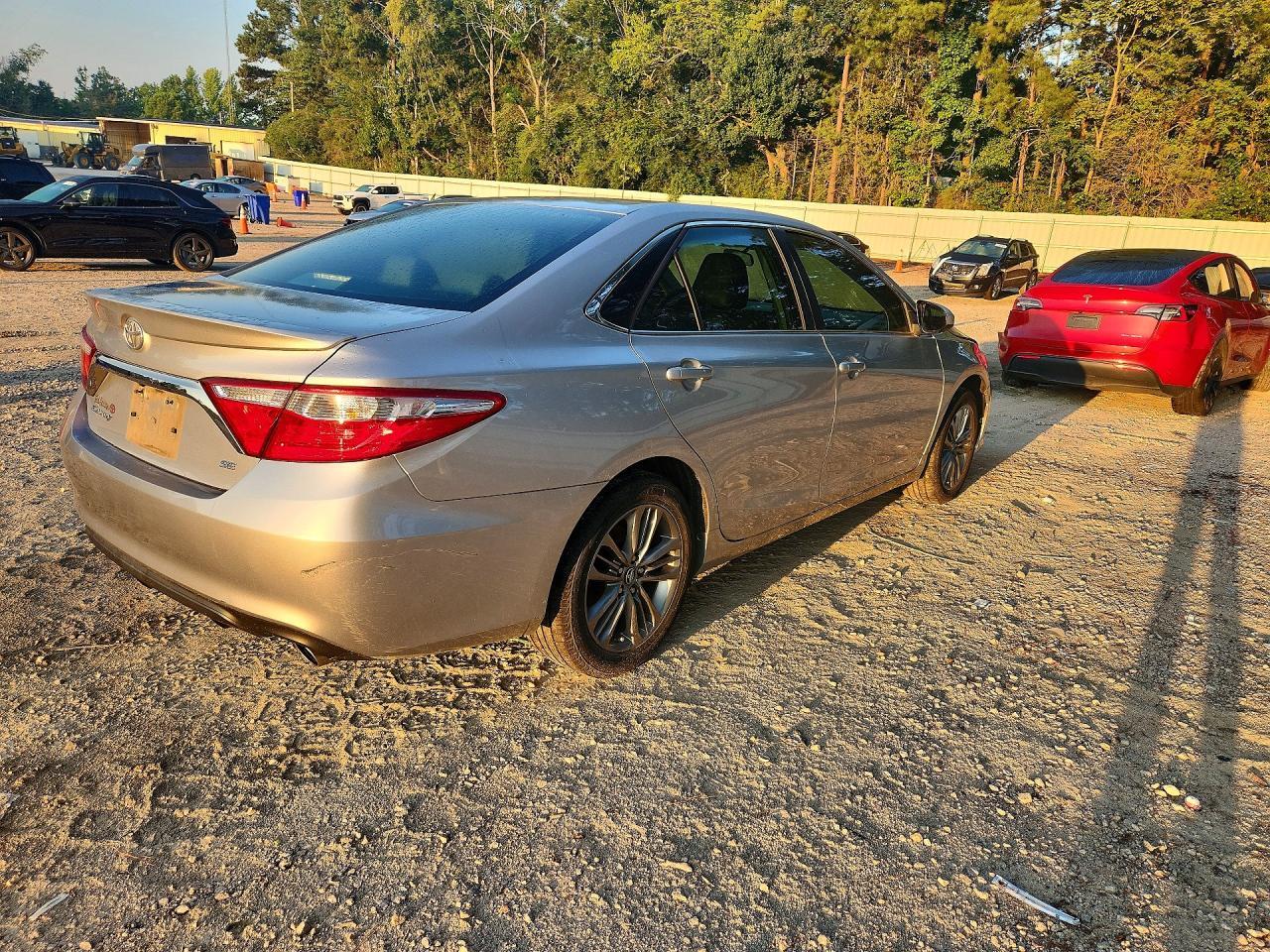 2017 Toyota Camry Se - Image 3