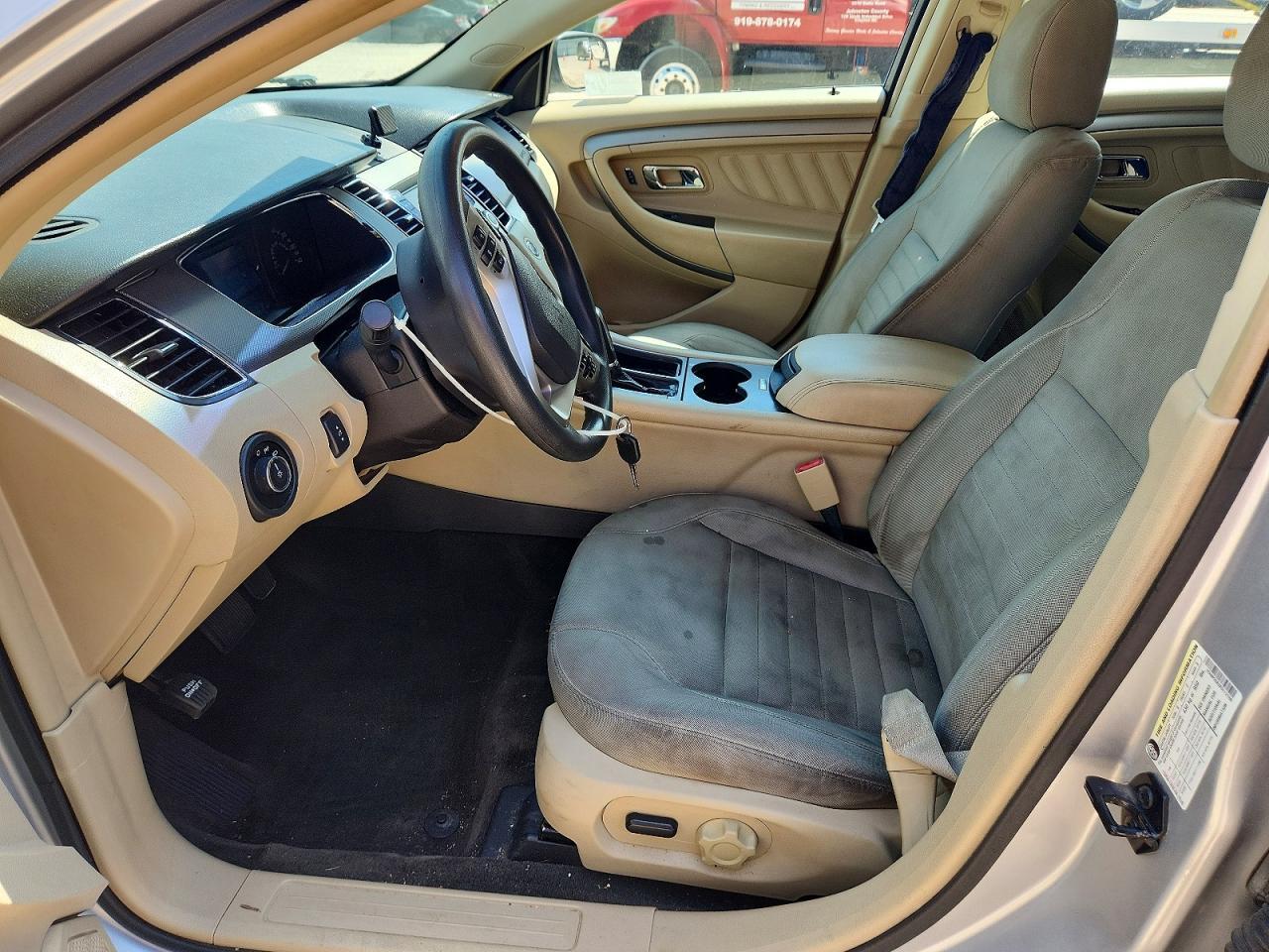 2015 Ford Taurus Se - Фото 7