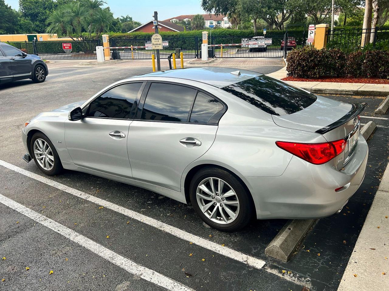 2017 Infiniti Q50 3.0T Premium - Фото 3