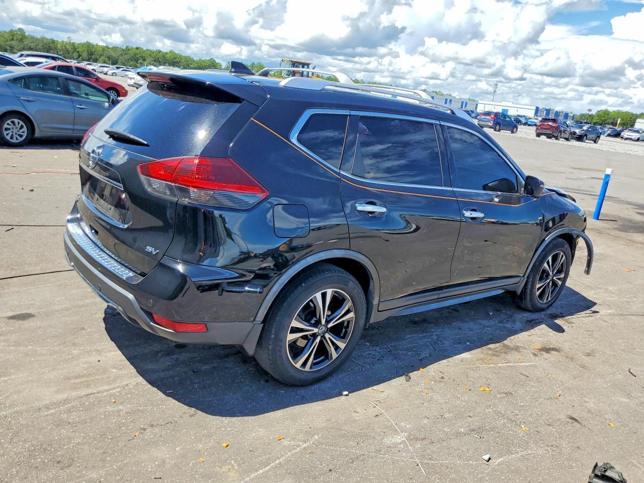 2020 Nissan Rogue Sv - Фото 3