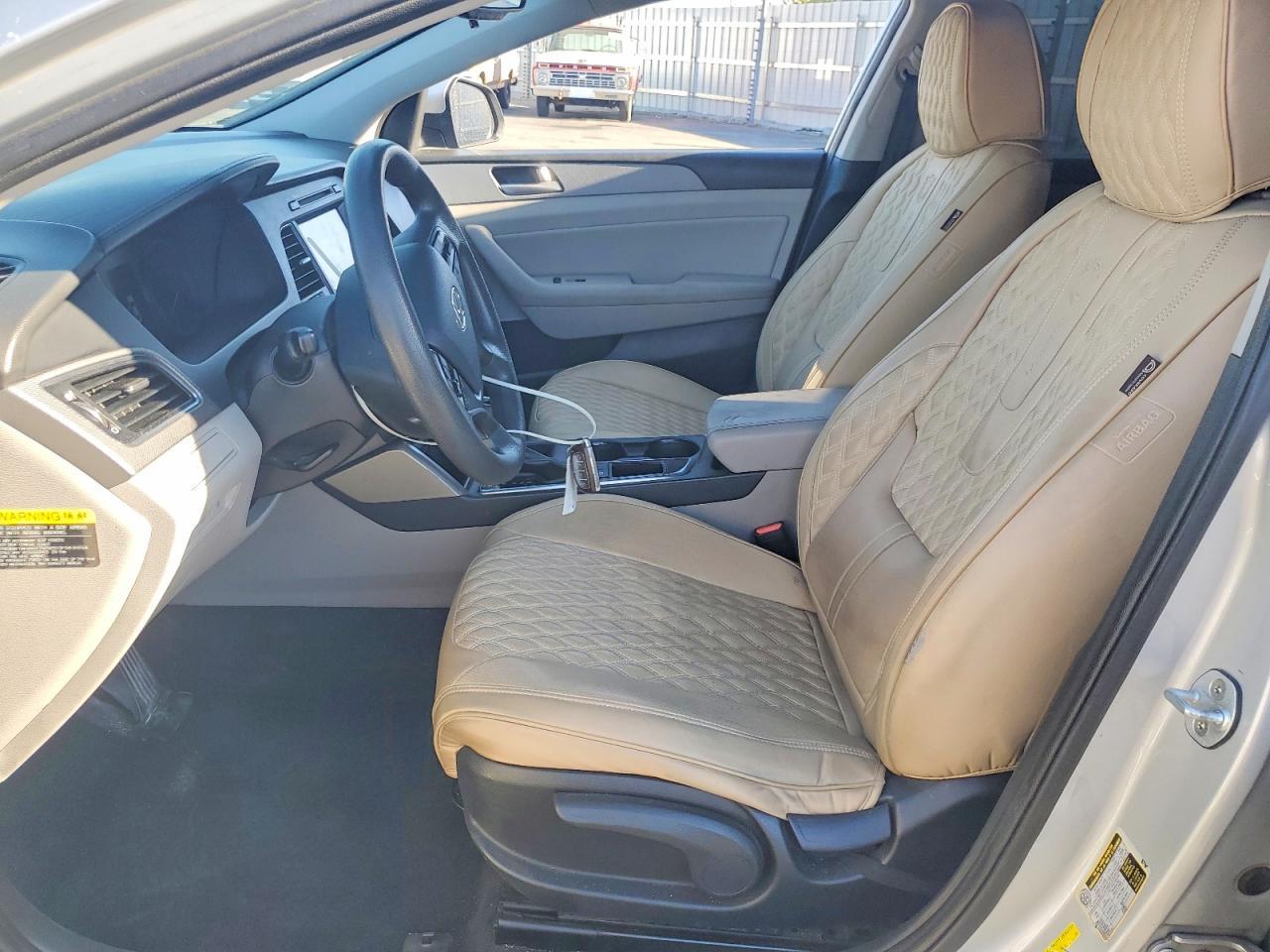2017 Hyundai Sonata Hybrid Se - Image 7