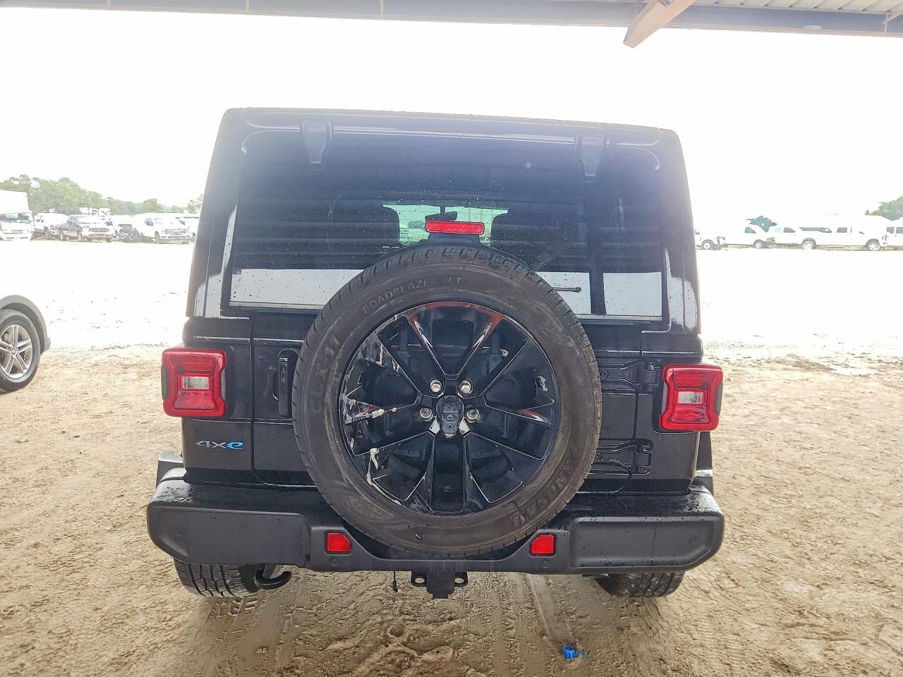 2021 Jeep Wrangler Unlimited Sahara 4Xe - Image 6