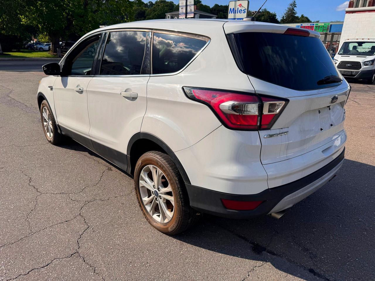 2017 Ford Escape Se - Фото 3