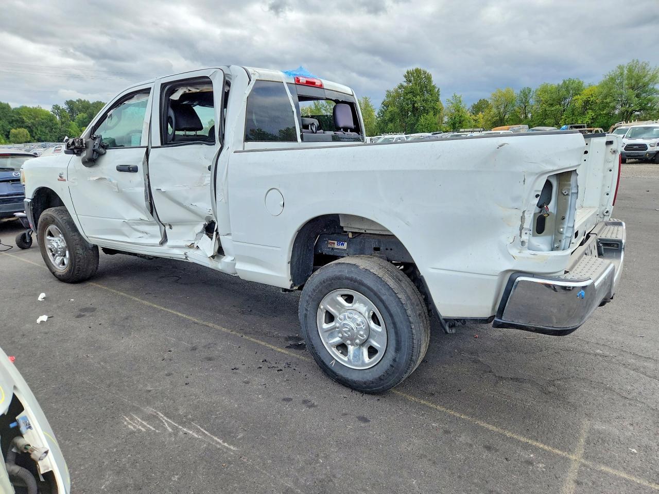 2023 Ram 2500 Tradesman - Image 2
