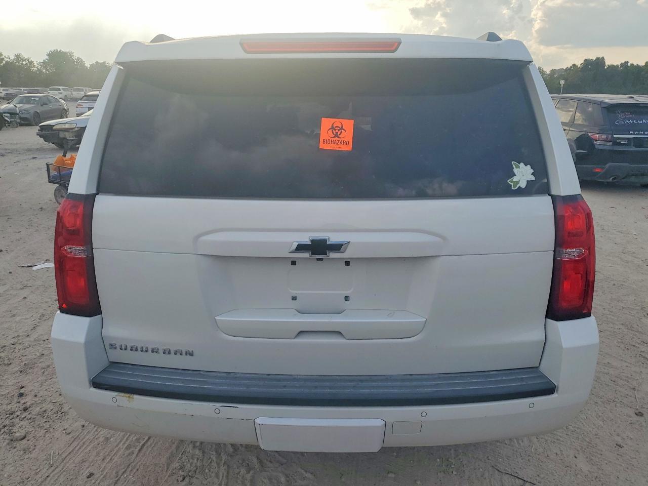 2017 Chevrolet Suburban C1500 Lt - Фото 6