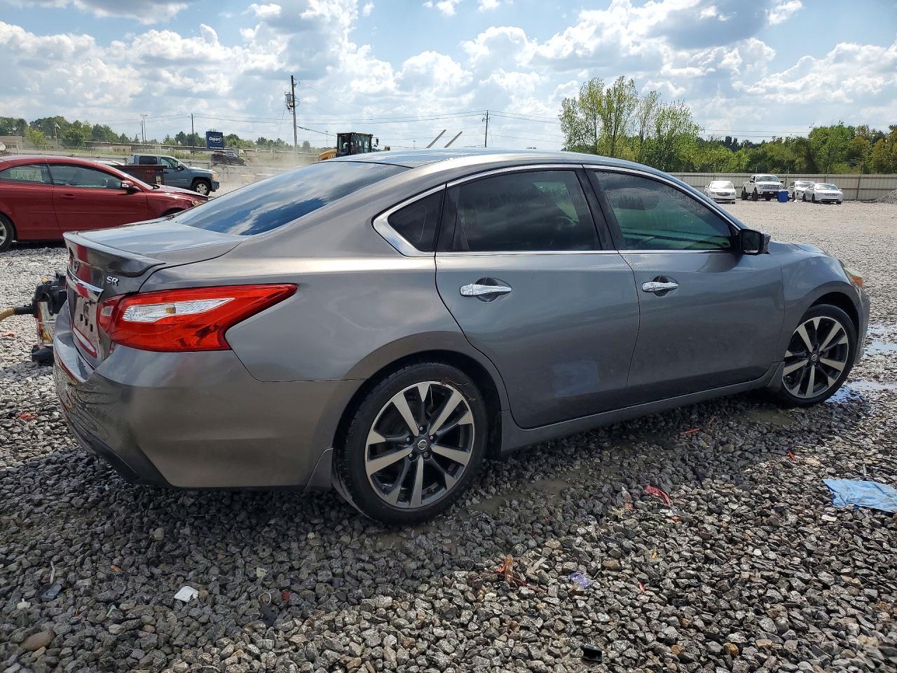 2016 Nissan Altima 2.5 Sr - Image 3