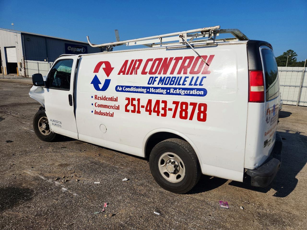 2015 Chevrolet Express G2500 - Image 2
