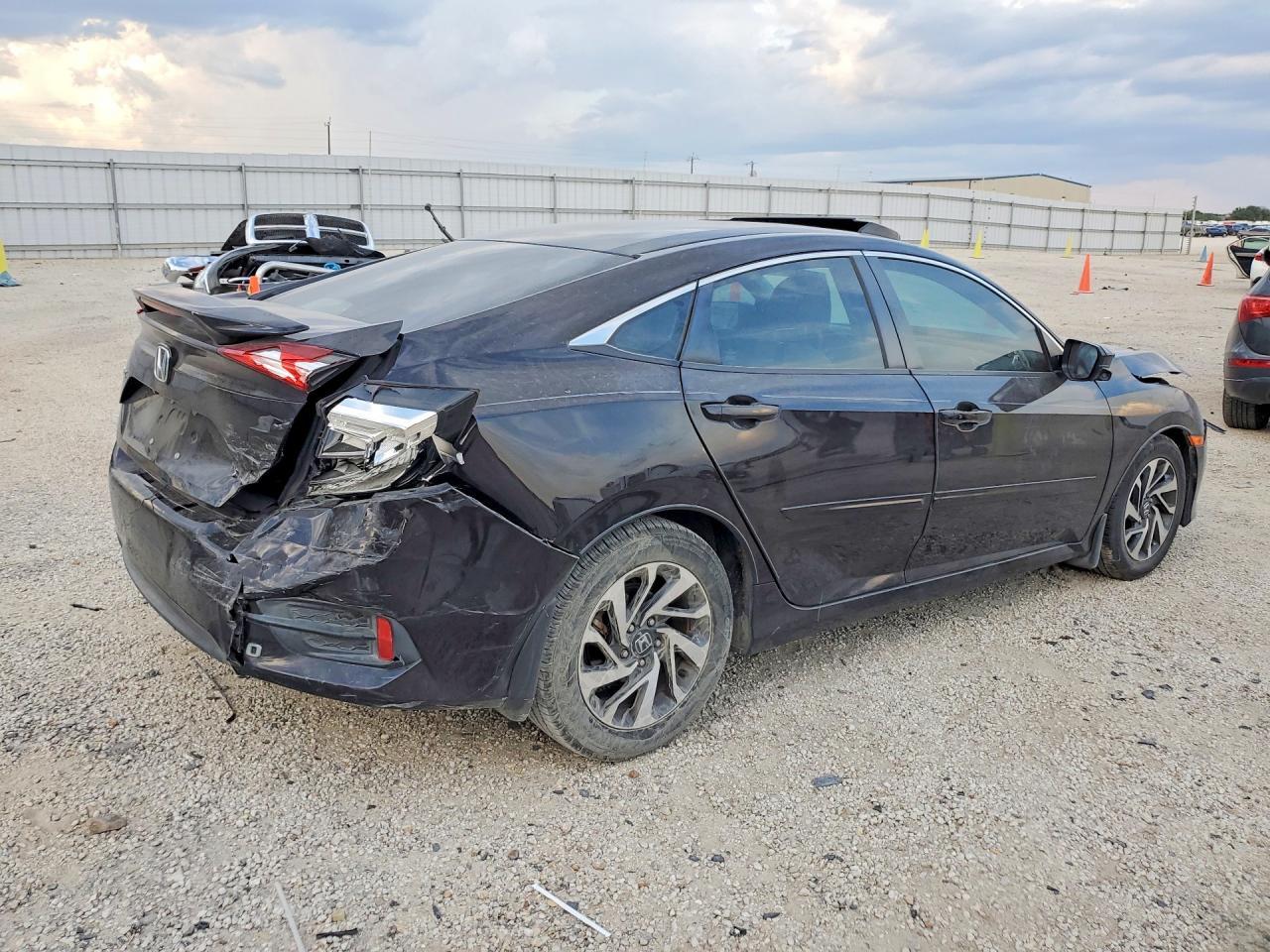 2016 Honda Civic Ex - Фото 3