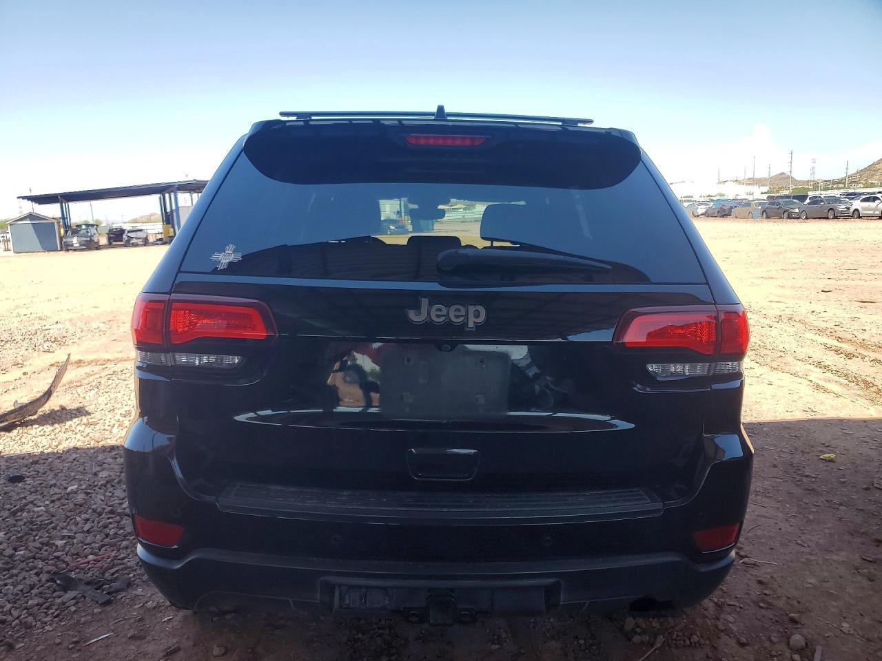 2017 Jeep Grand Cherokee Laredo - Фото 6