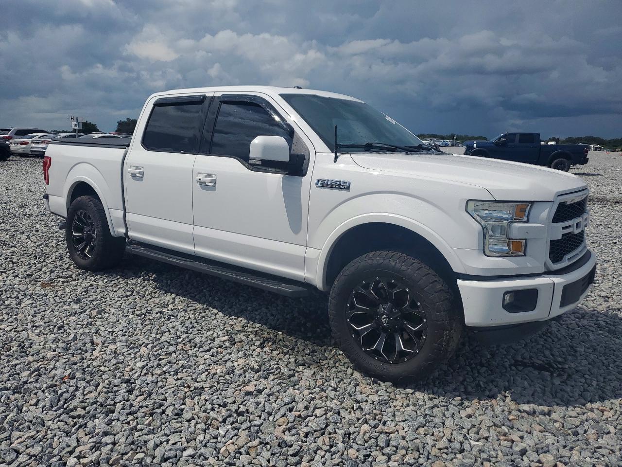 2015 Ford F150 Supercrew - Фото 4