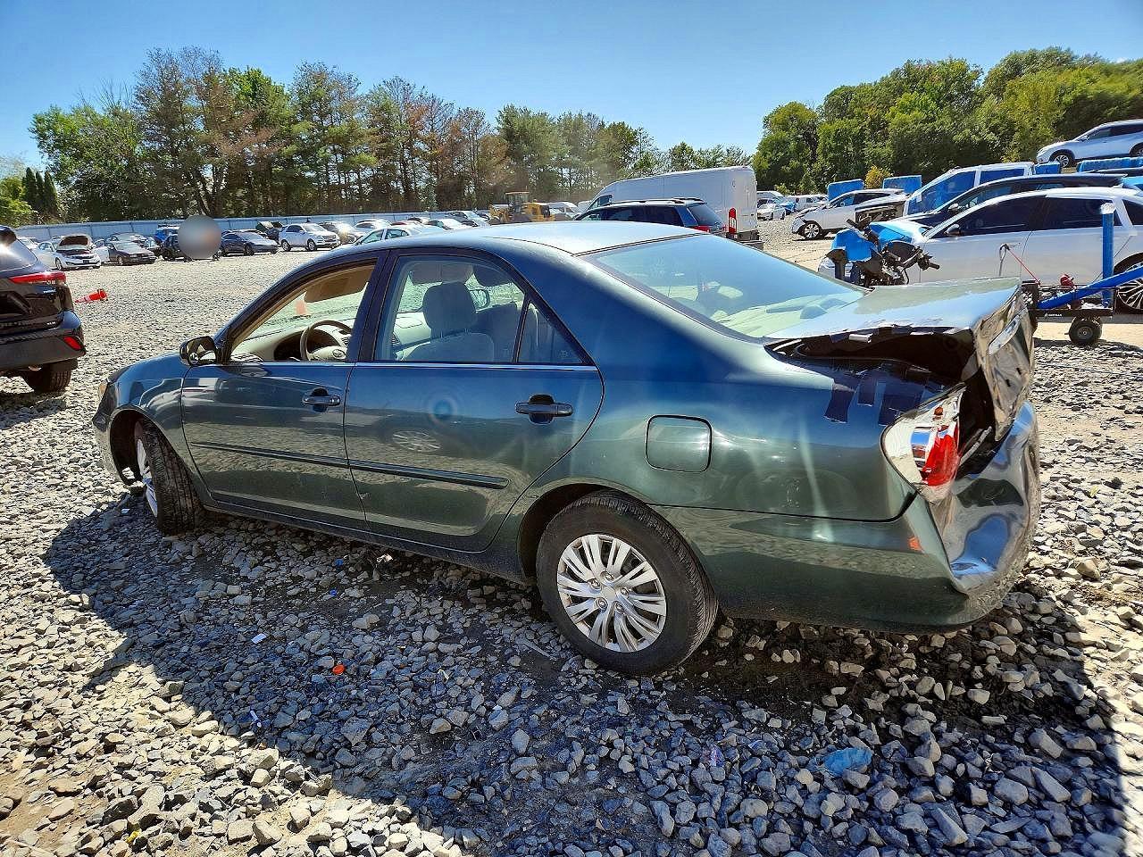 2006 Toyota Camry Le - Image 2