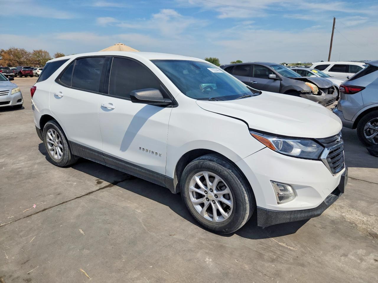 2018 Chevrolet Equinox Ls - Фото 4