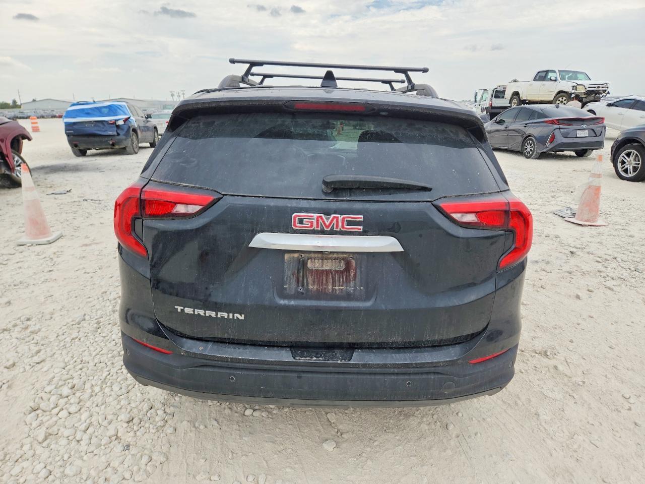 2019 GMC Terrain - Image 6
