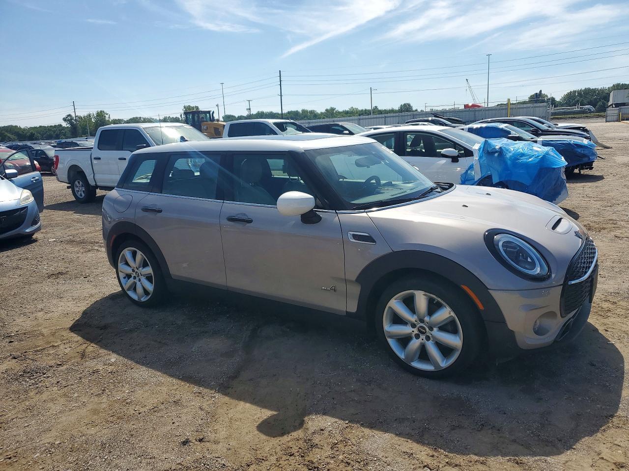 2022 Mini Cooper S Clubman All4 - Image 4