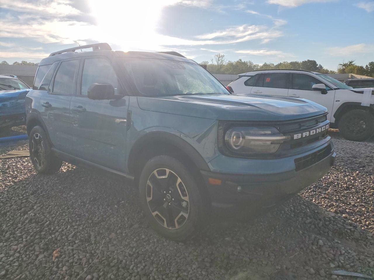 2023 Ford Bronco Sport Outer Banks - Фото 4