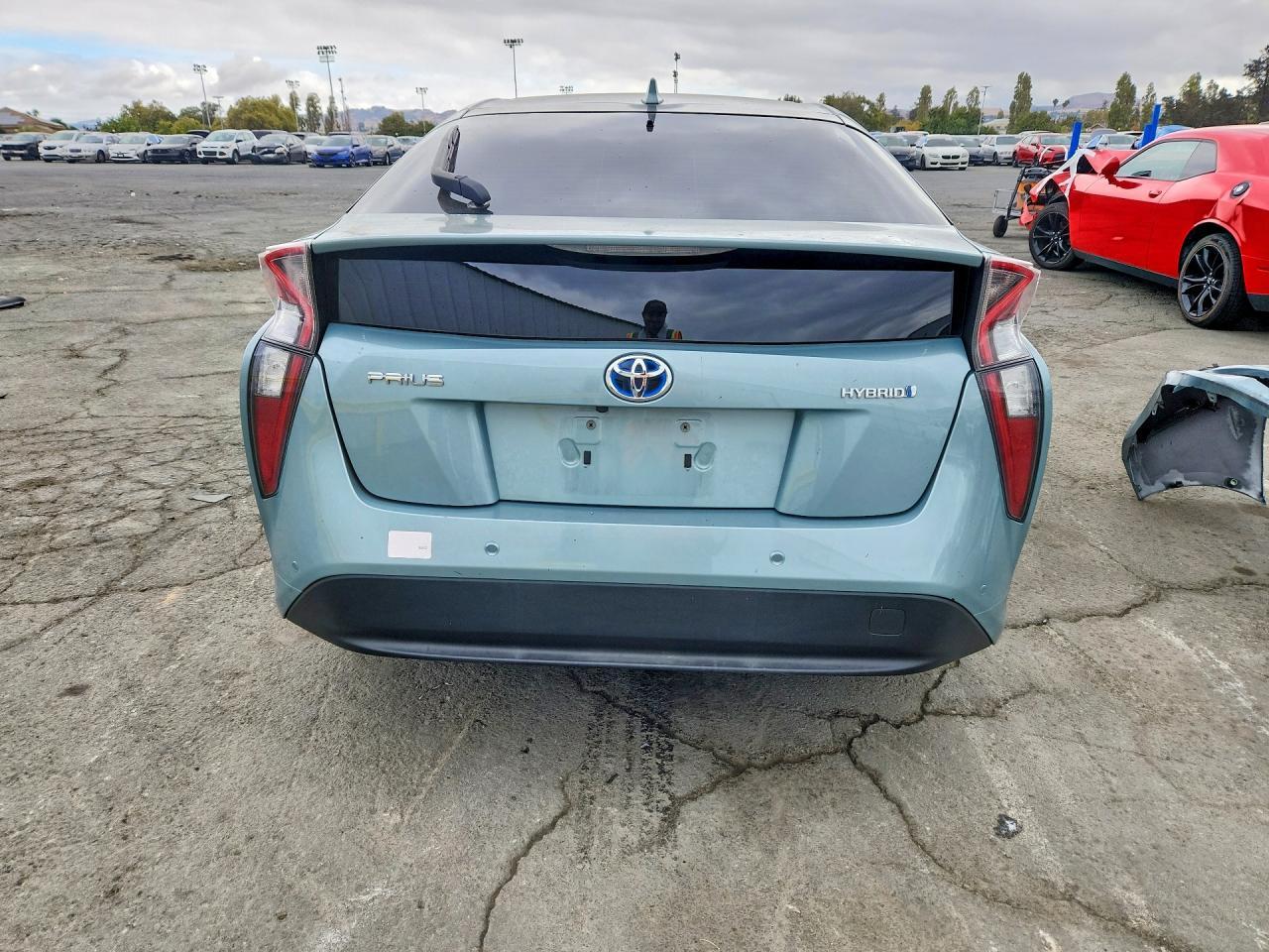 2018 Toyota Prius Four - Image 6