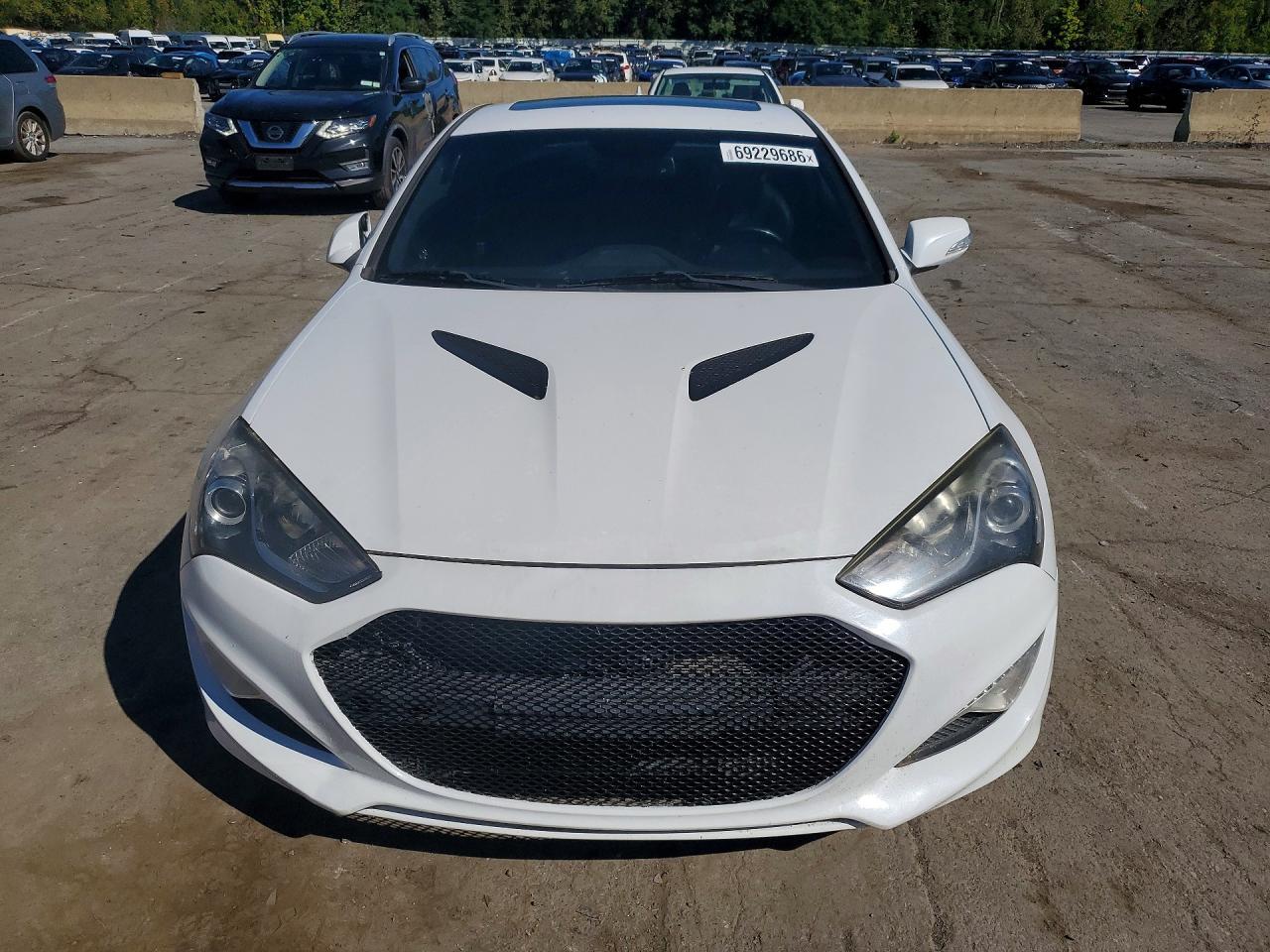 2015 Hyundai Genesis Coupe 3.8 Ultimate - Image 5