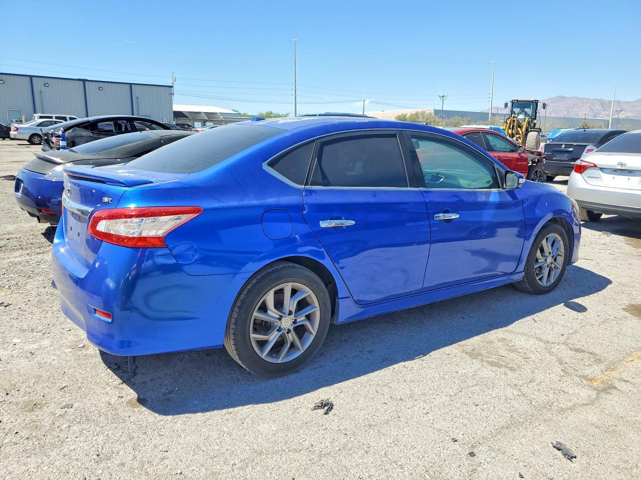 2015 Nissan Sentra Sr - Фото 3