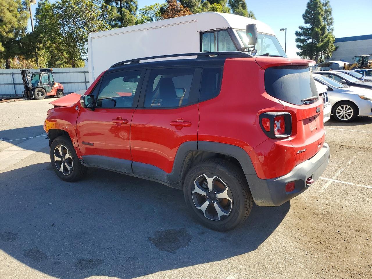 2019 Jeep Renegade Trailhawk - Фото 2