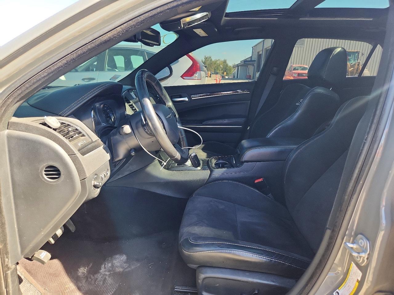 2017 Chrysler 300 S - Фото 7