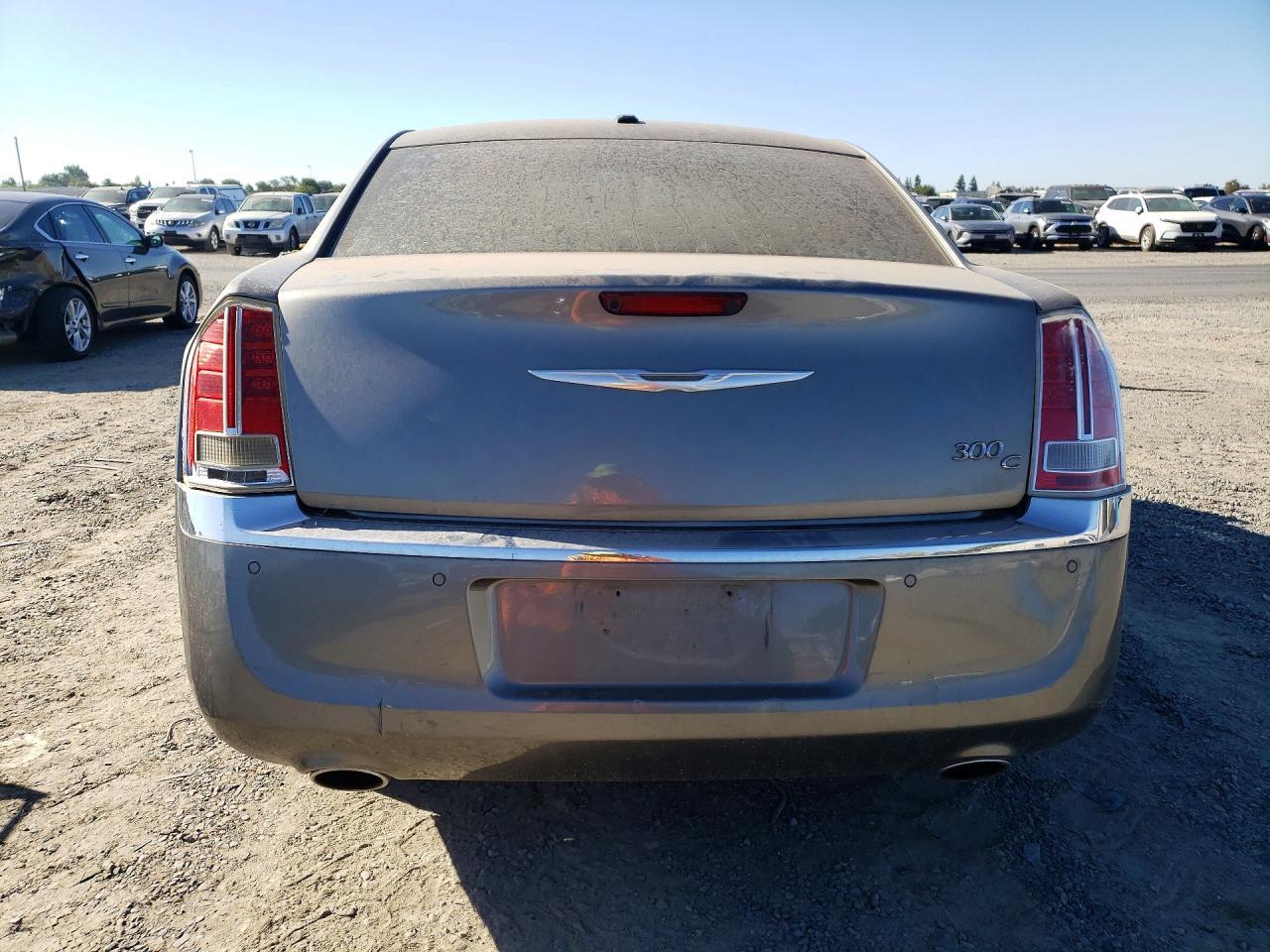 2011 Chrysler 300C - Image 6