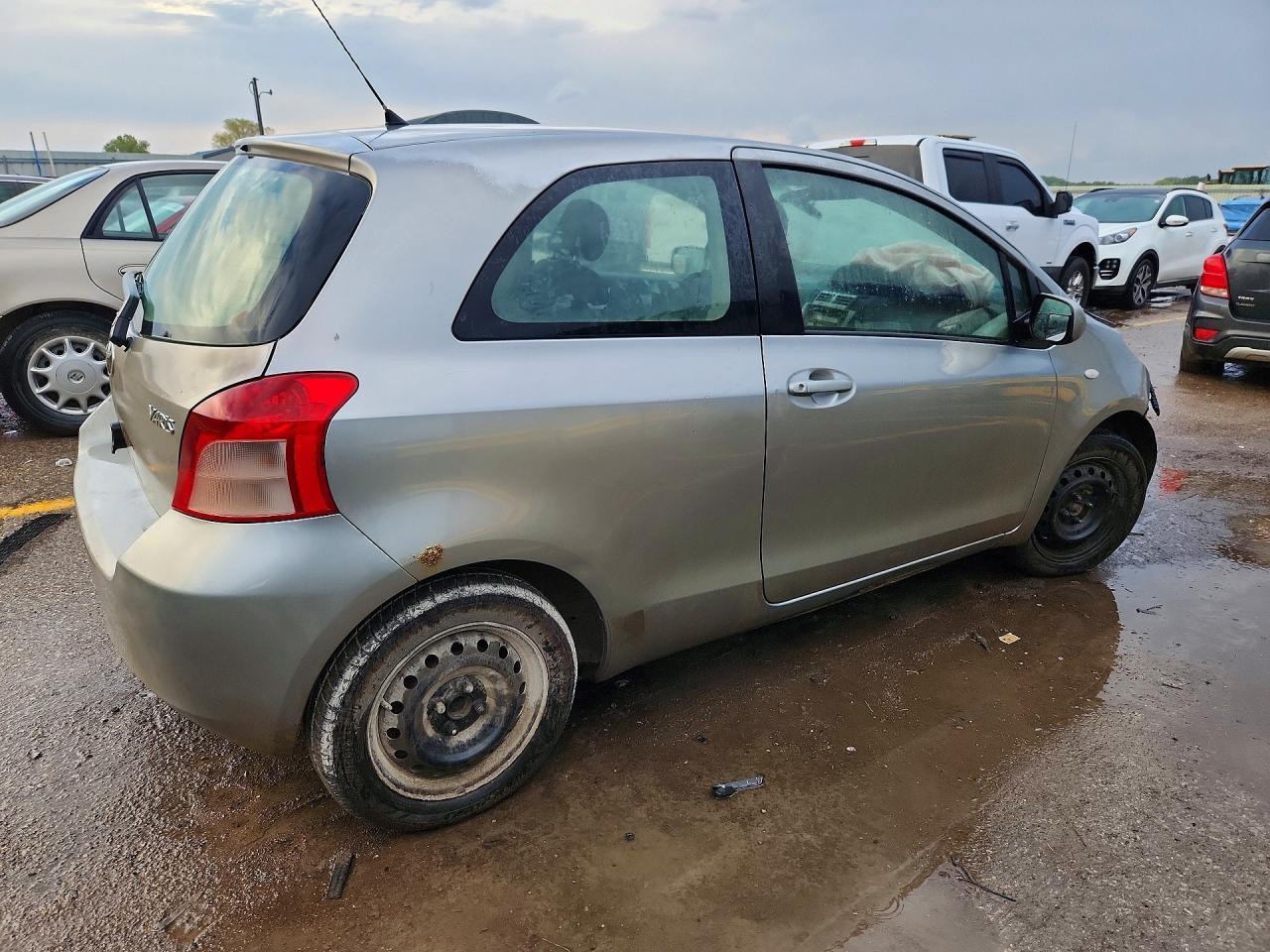 2007 Toyota Yaris Base - Фото 3