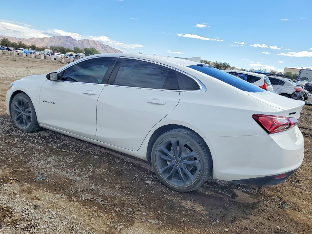 2023 Chevrolet Malibu Lt - Image 2