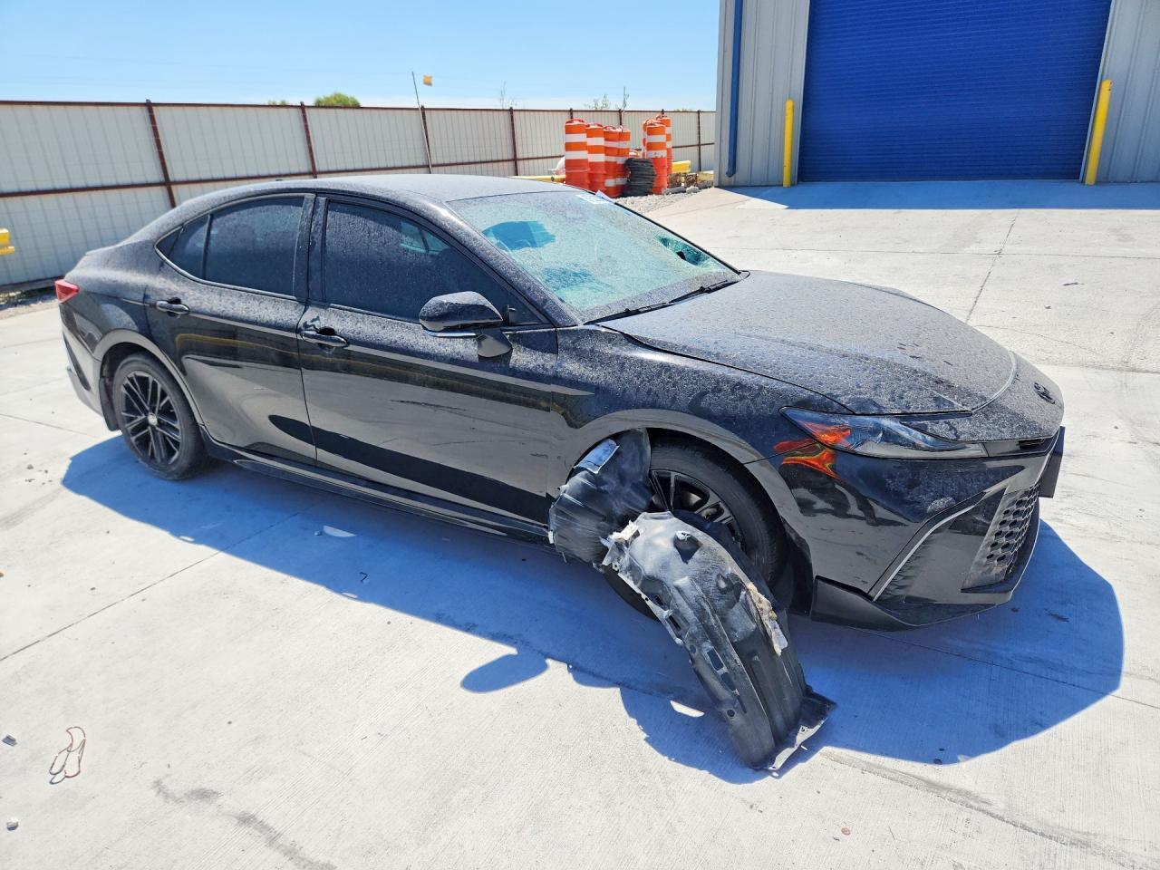 2025 Toyota Camry Se - Image 4