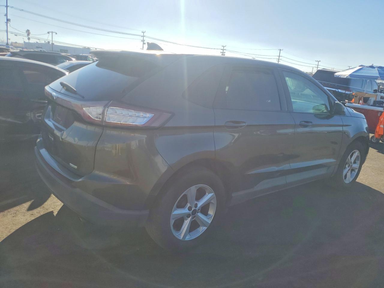 2016 Ford Edge Se - Фото 3