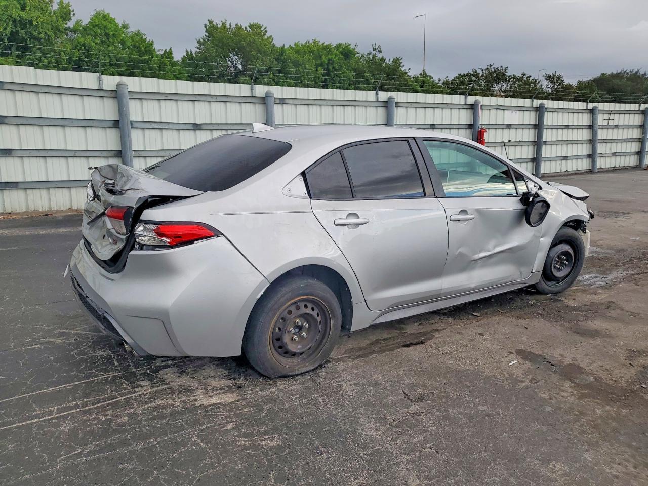 2021 Toyota Corolla Se - Image 3
