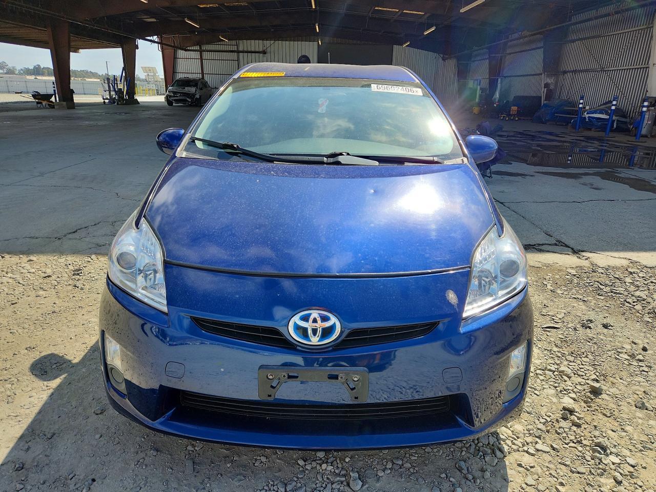 2010 Toyota Prius Iii - Image 5