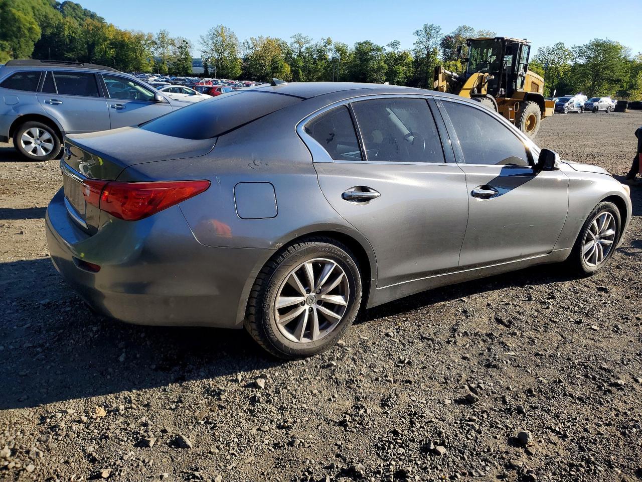 2015 Infiniti Q50 Base - Image 3
