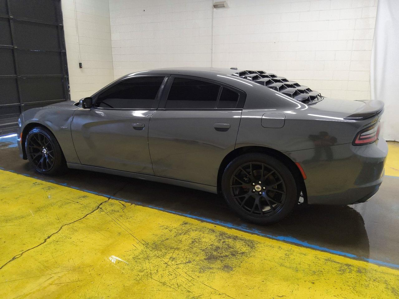 2017 Dodge Charger R/T - Фото 2
