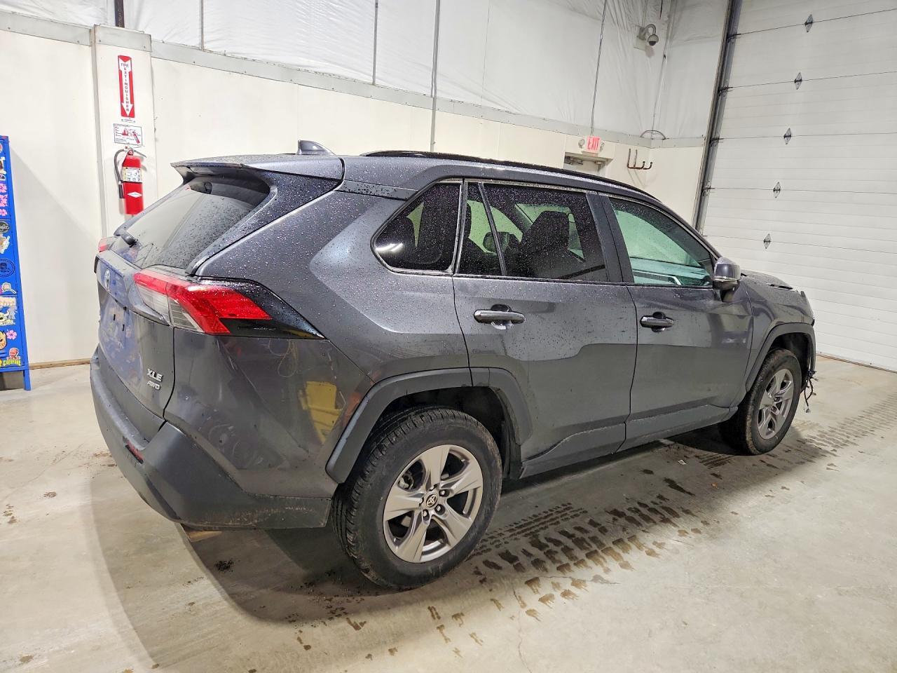 2023 Toyota Rav4 Xle - Image 3