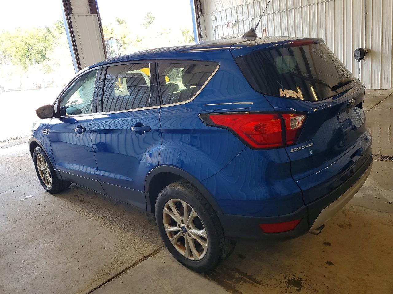 2019 Ford Escape Se - Image 2
