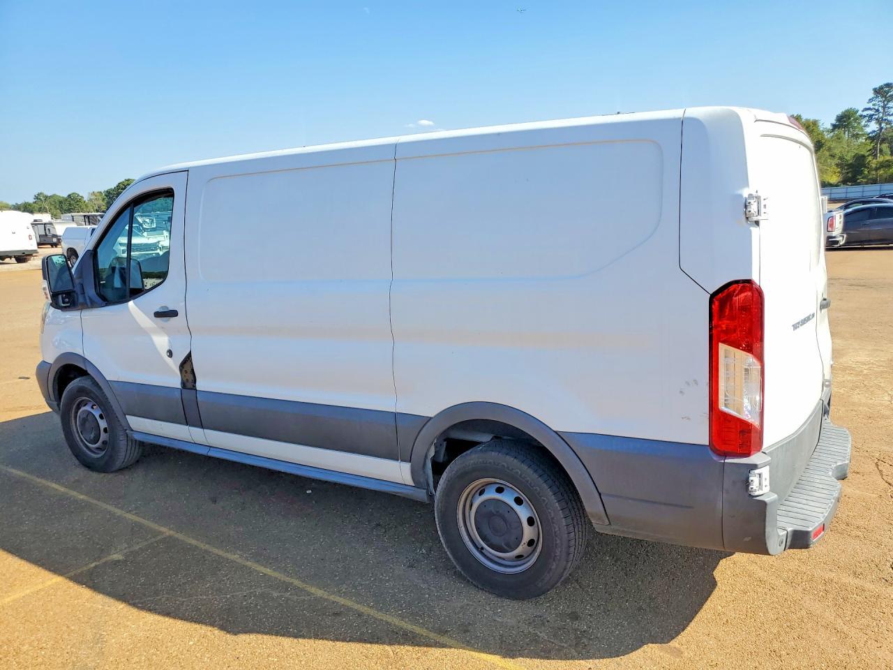 2017 Ford Transit T-250 - Фото 2