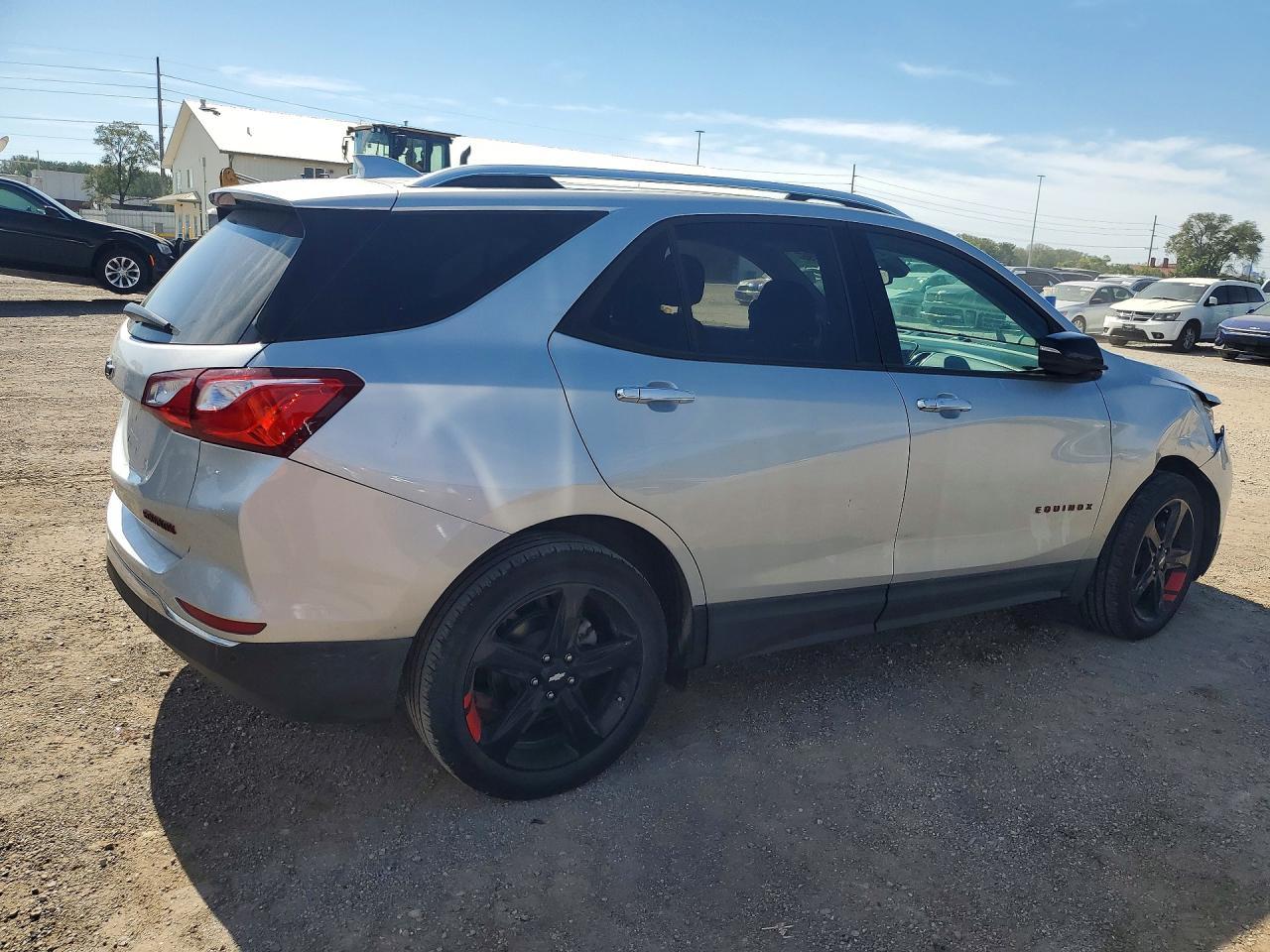 2020 Chevrolet Equinox Premier - Фото 3