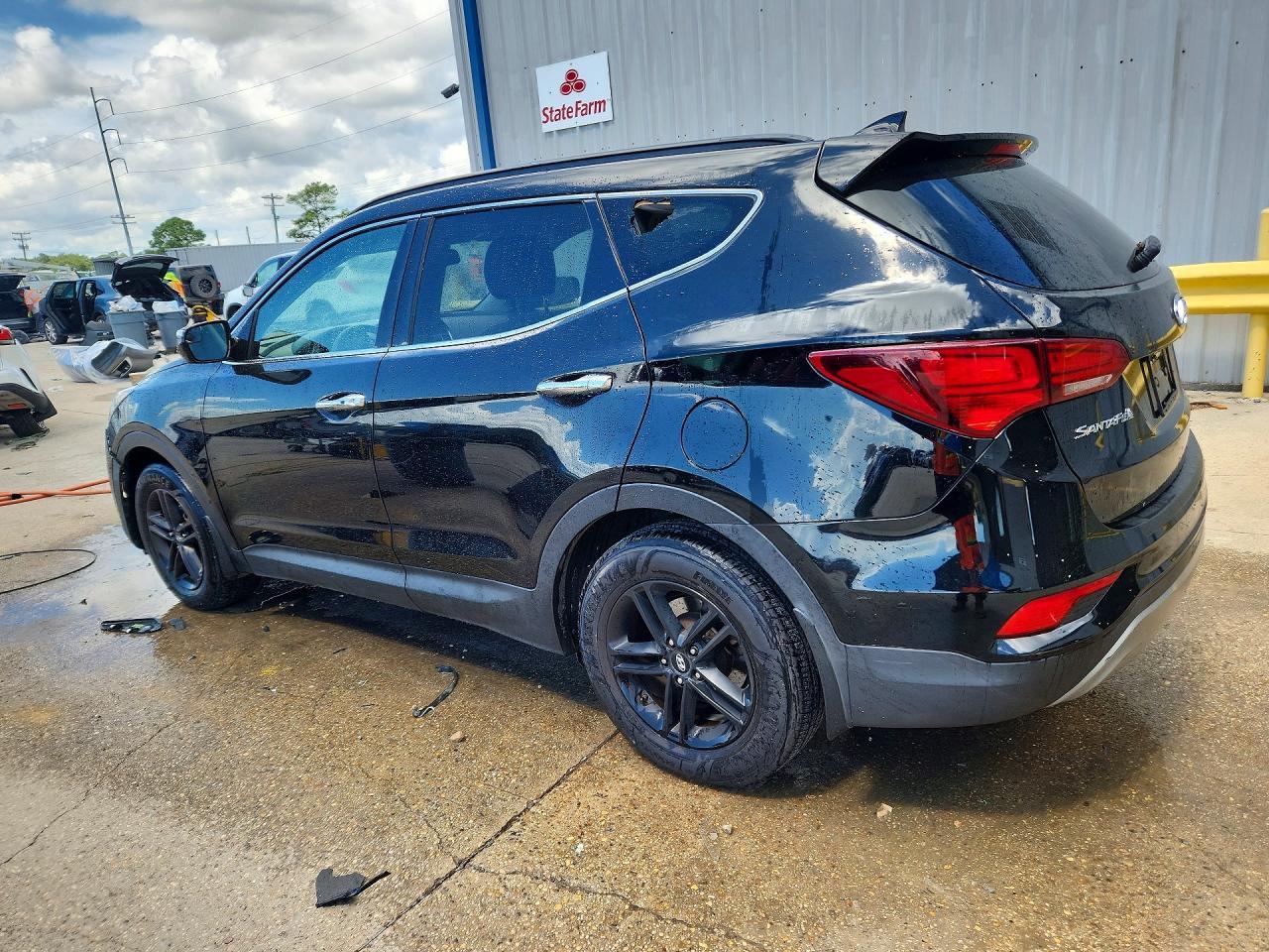 2018 Hyundai Santa Fe Sport 2.4L - Image 2