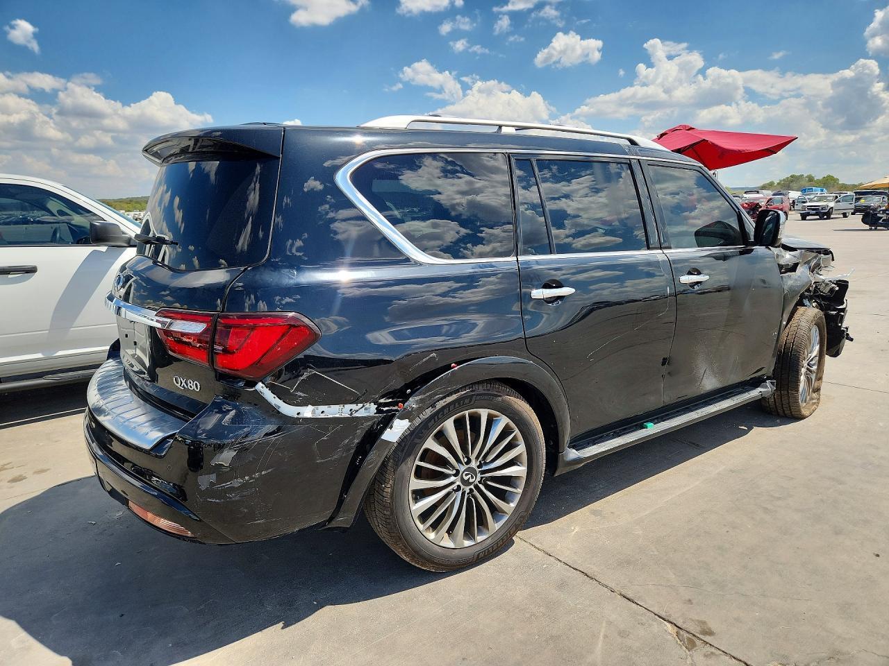 2021 Infiniti Qx80 Sensory - Image 3