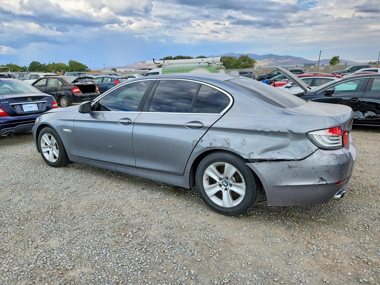 2012 BMW 528 I - Фото 2