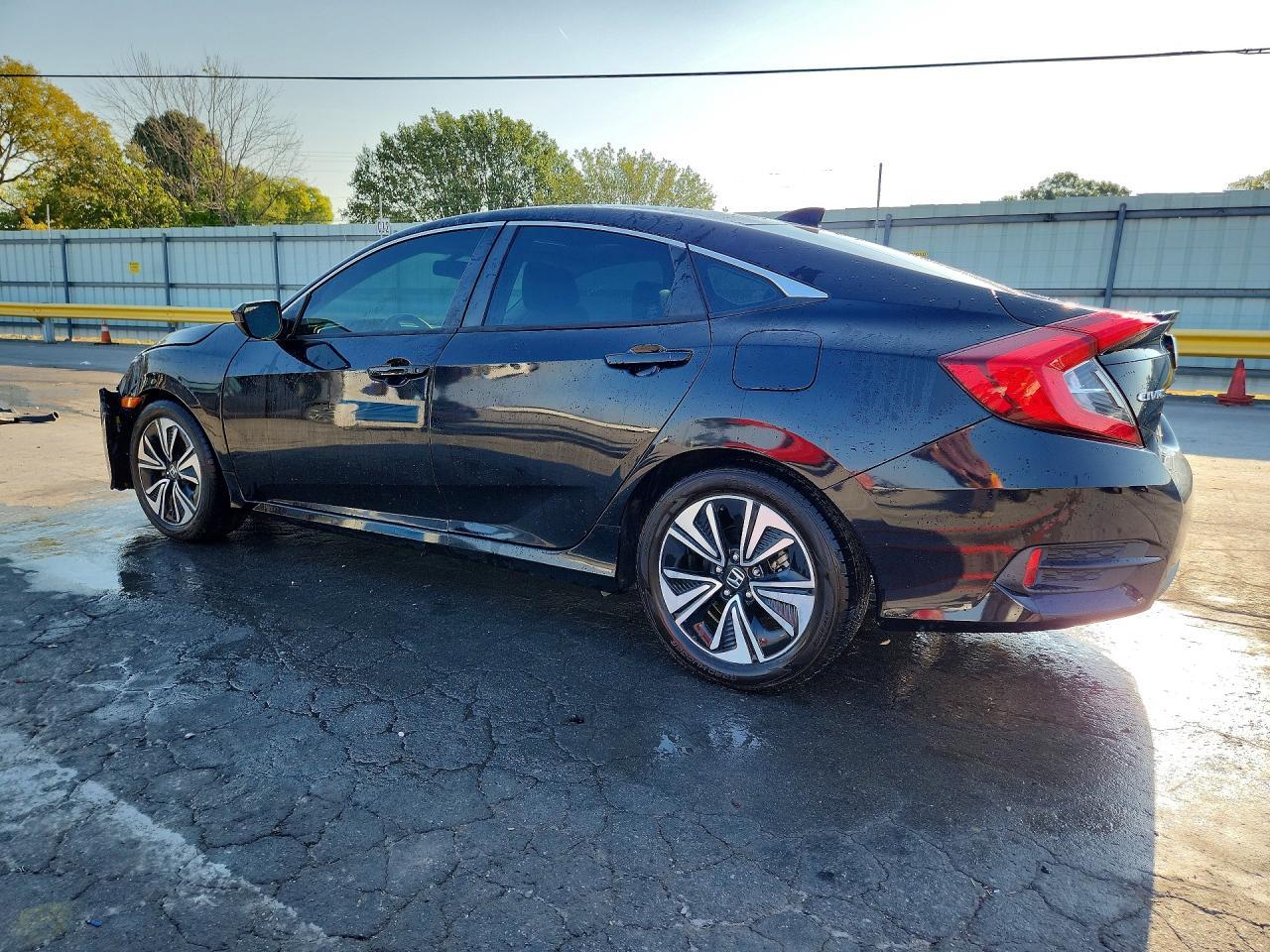 2017 Honda Civic Exl - Image 2