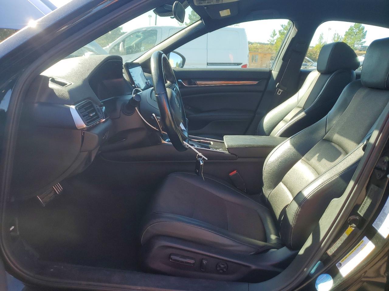 2022 Honda Accord Sport - Фото 7