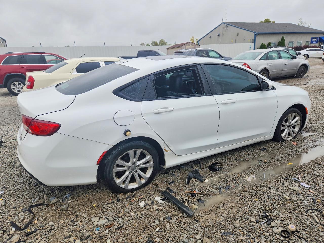 2015 Chrysler 200 S - Фото 3