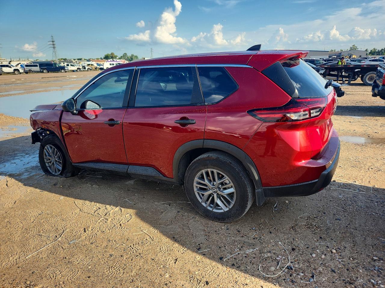 2026 Nissan Rogue S - Фото 2