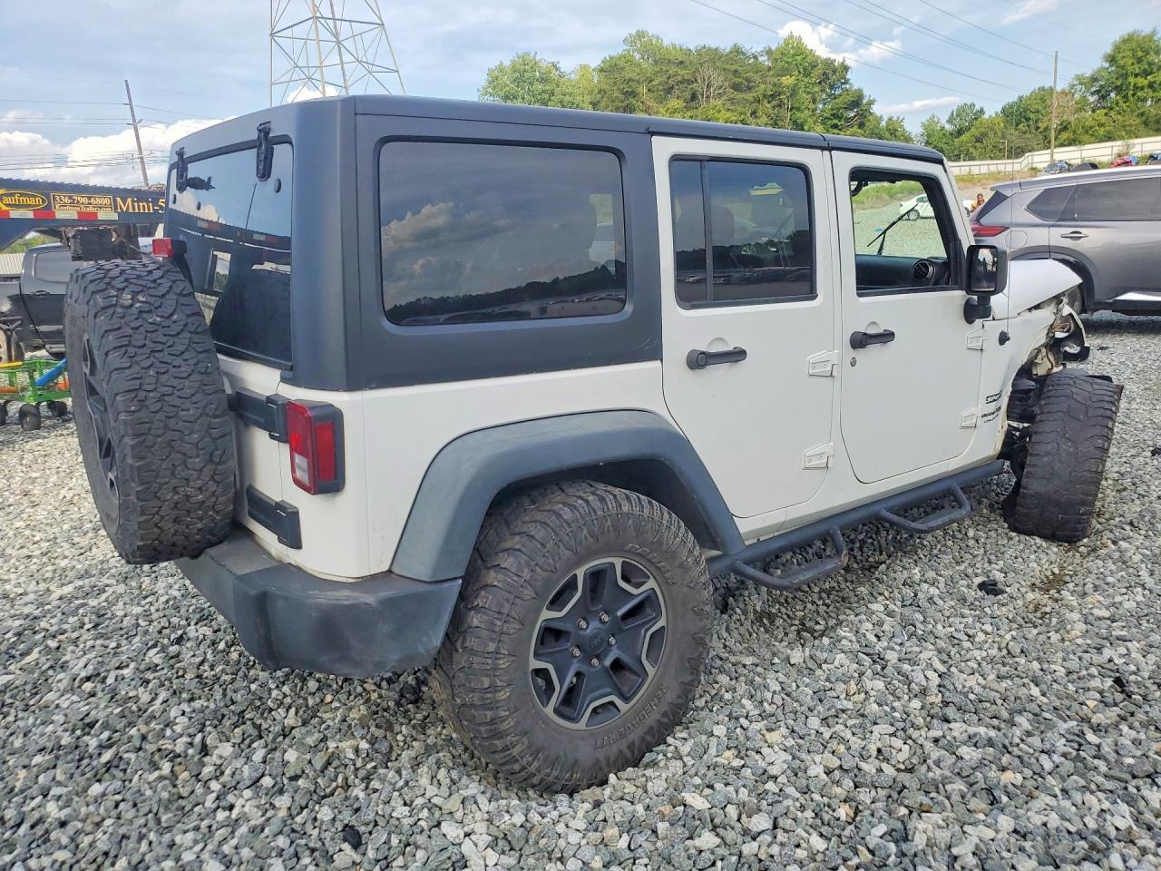 2018 Jeep Wrangler Unlimited Sport - Фото 3