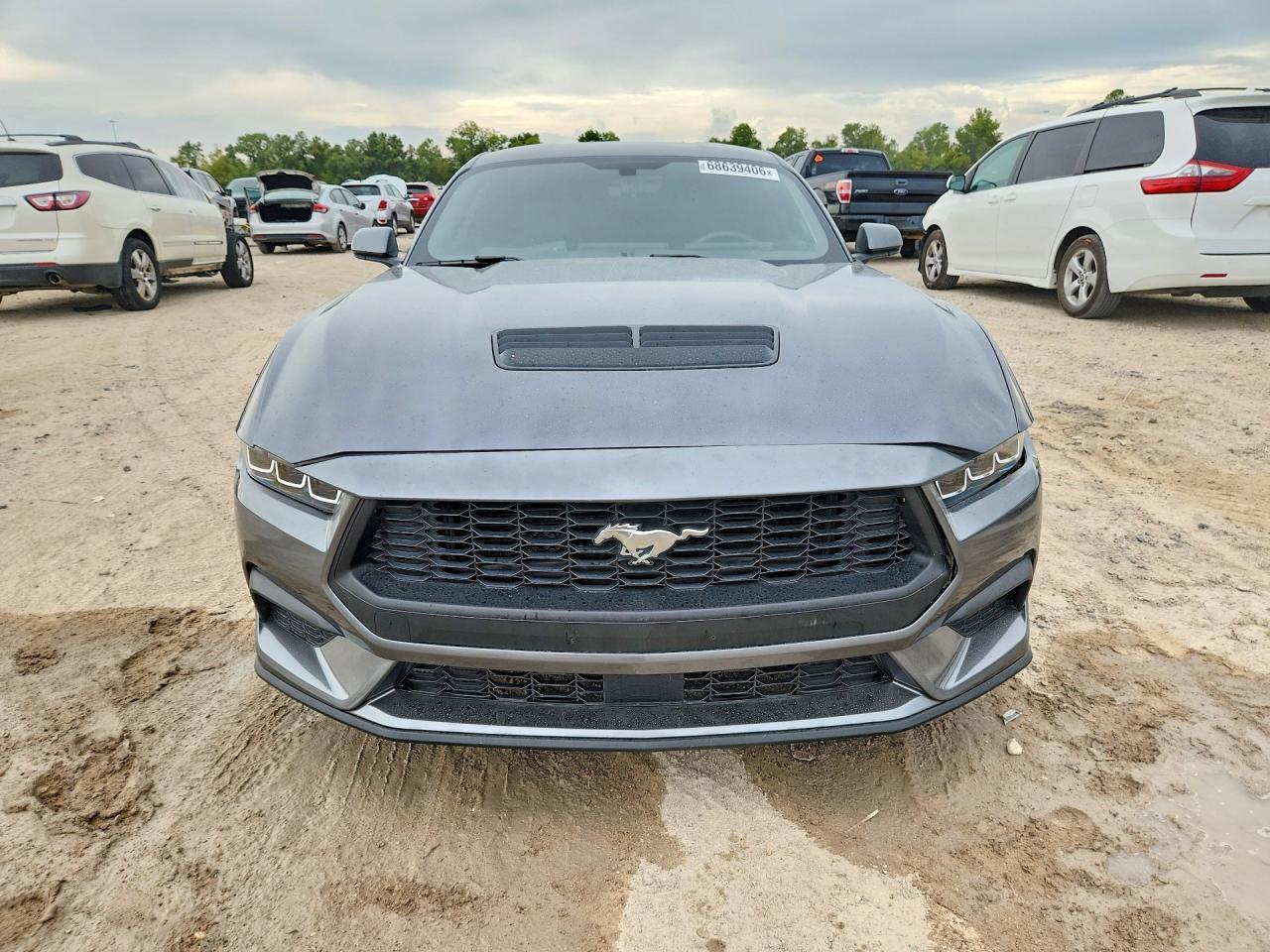2025 Ford Mustang - Фото 5