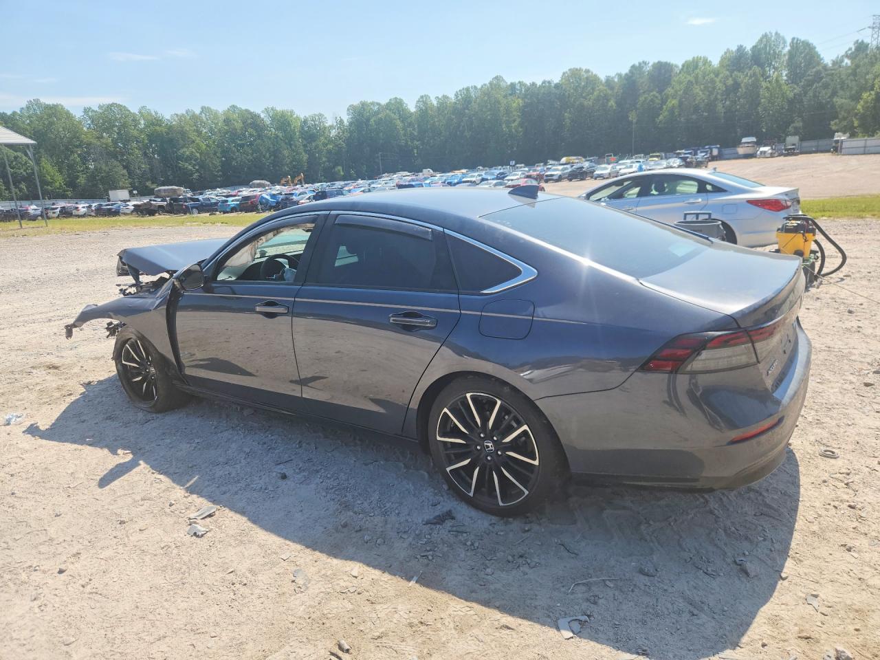 2026 Honda Accord Touring Hybrid - Фото 2