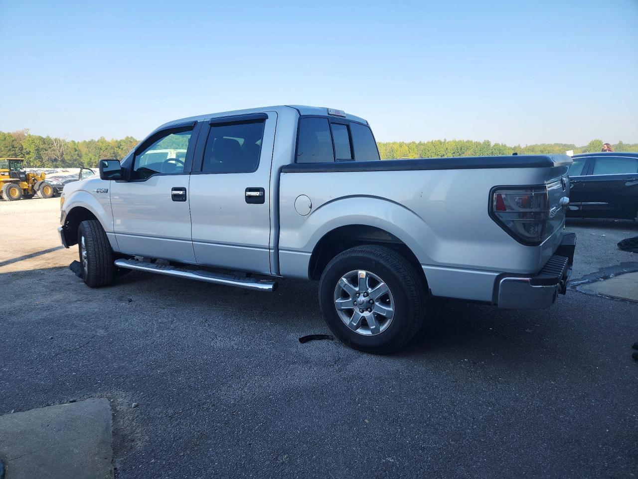 2013 Ford F150 Supercrew - Фото 2