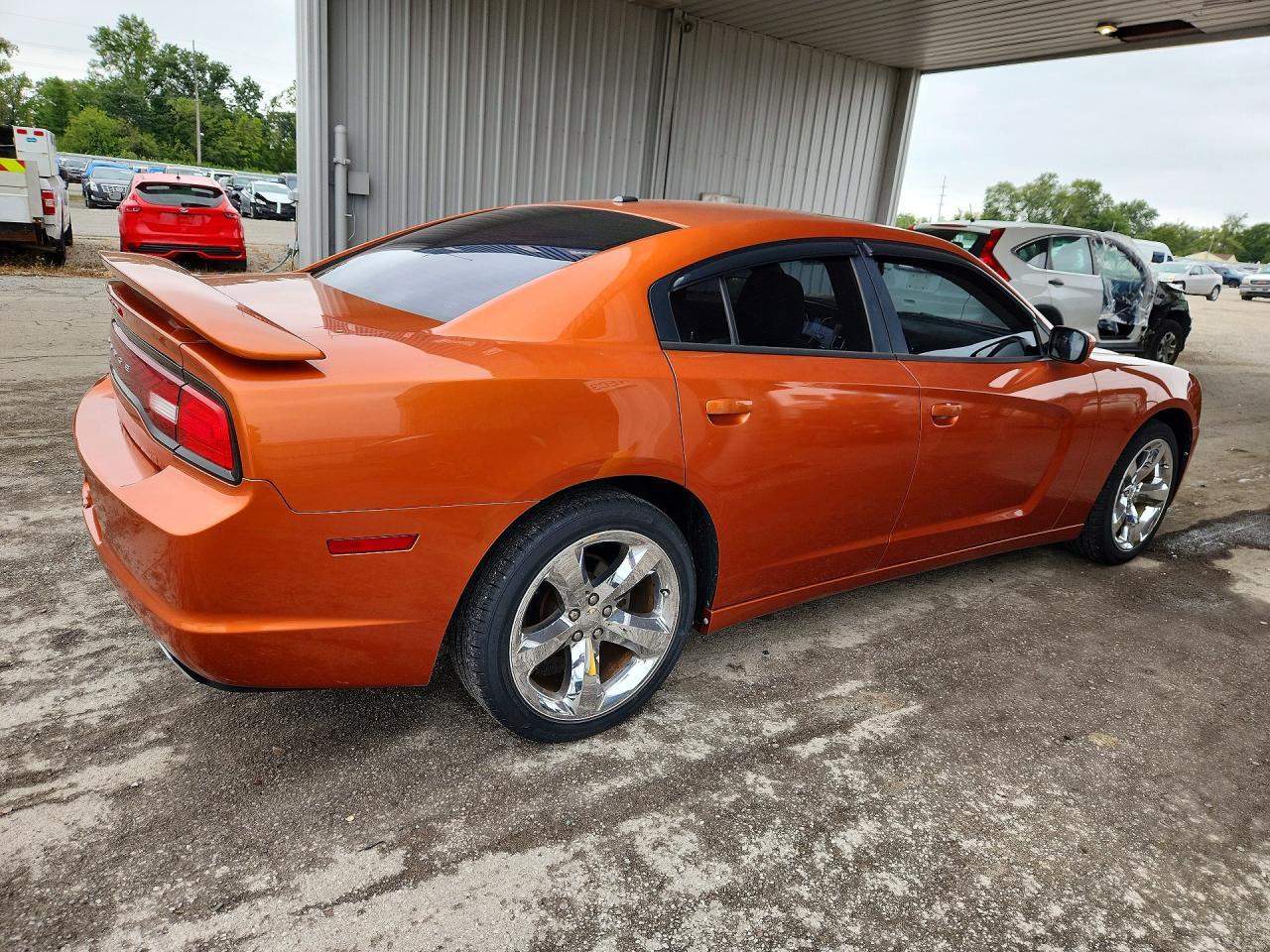 2011 Dodge Charger - Фото 3