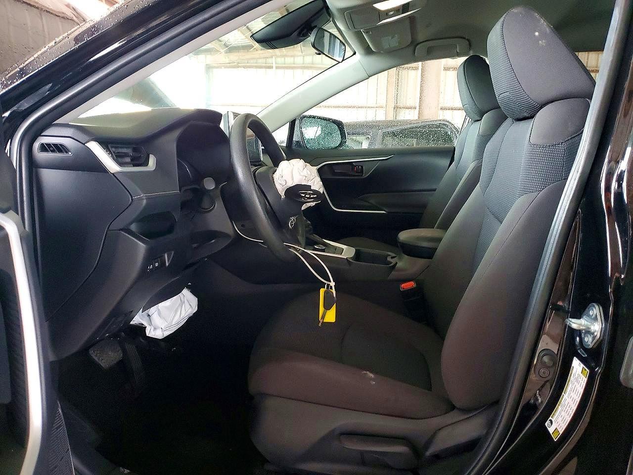 2025 Toyota Rav4 Le - Фото 7